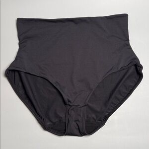 ASSETS by Sara Blakely Black Shapewear